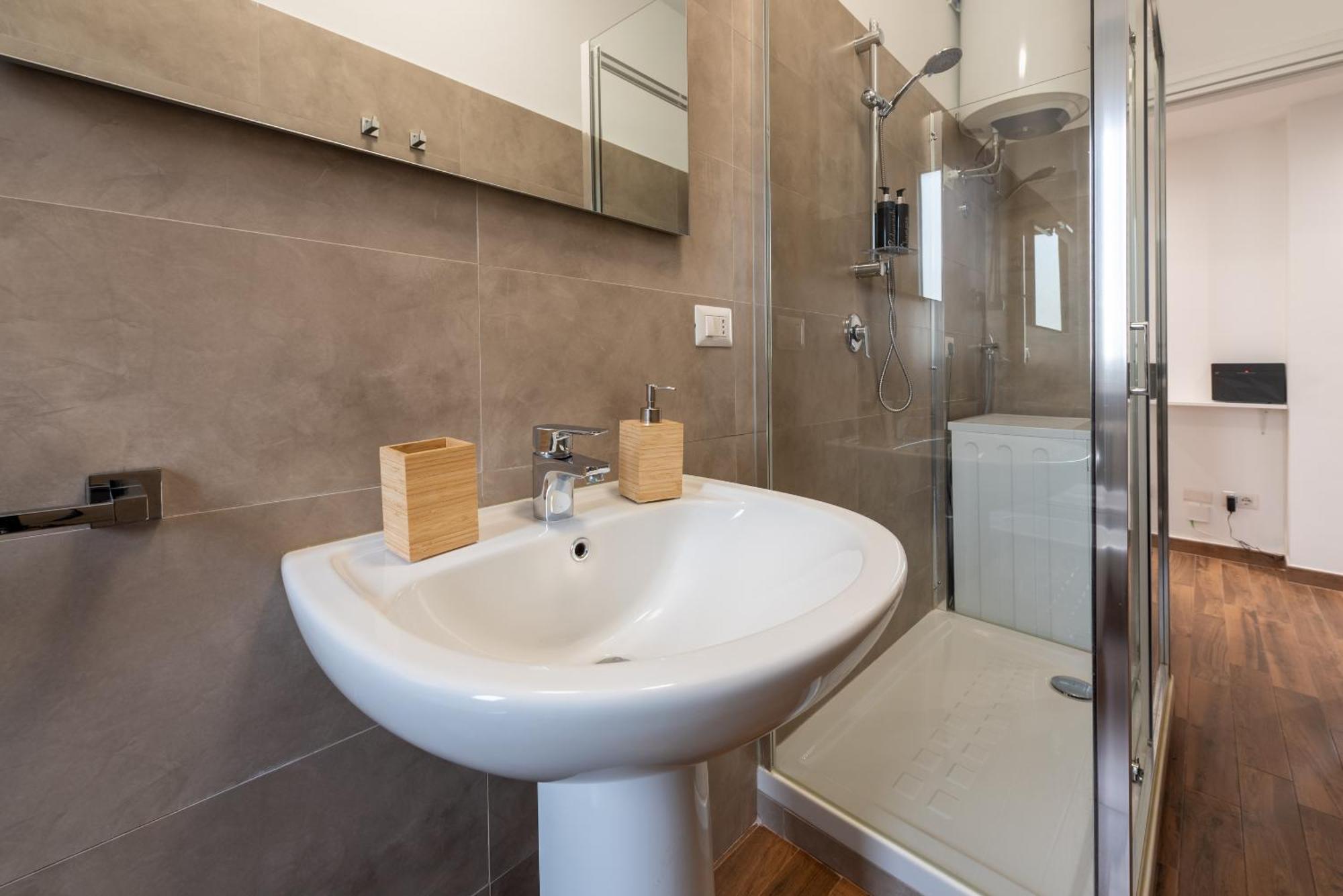 Guest Planet - Bicocca Suites Milano Exterior photo